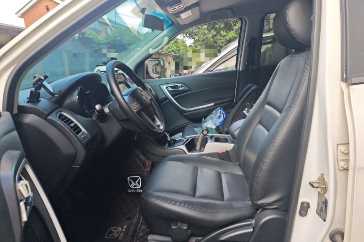Used JMC Yusheng S350 2013 2.4T Automatic 2WD Diesel Luxury Edition 5 Seats Left Front Seat