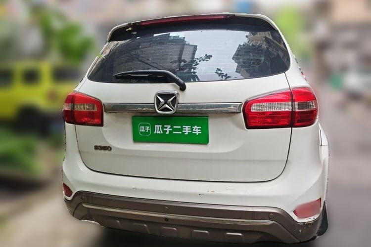 Used JMC Yusheng S350 2013 2.4T Automatic 2WD Diesel Ultra-Luxury 5-Seater Rear