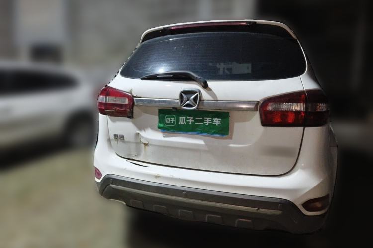 Used JMC Yusheng S350 2013 2.4T Automatic 2WD Diesel Luxury Edition 5 Seats Rear