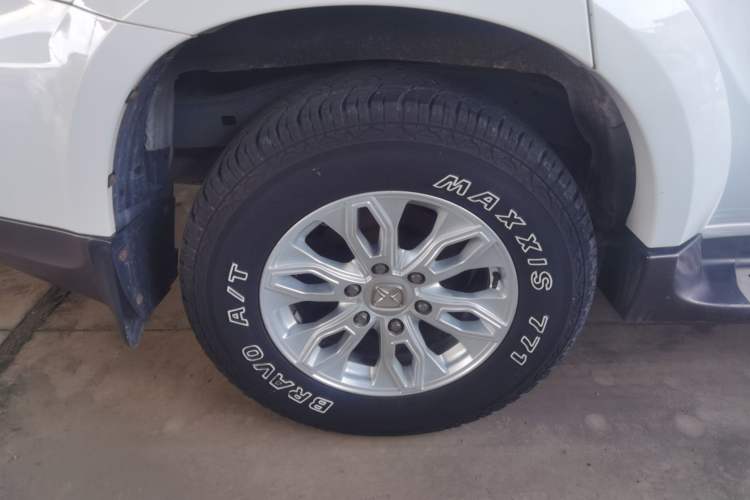 Used JMC Yusheng S350 2013 2.4T Automatic 2WD Diesel Ultra-Luxury 5-Seater Right Rear Wheel Hub