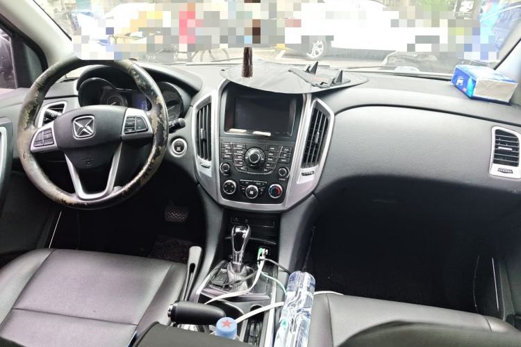 Used JMC Yusheng S350 2014 2.4T Automatic 2WD Diesel Luxury Version with Sunroof 7 Seats Center Console