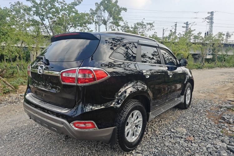 Used JMC Yusheng S350 2014 2.4T Automatic 2WD Diesel Luxury Version with Sunroof 5 Seats Exterior 5