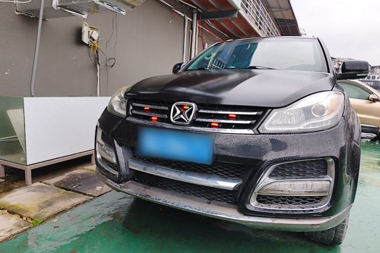 Used JMC Yusheng S350 2014 2.4T Automatic 2WD Diesel Luxury Version with Sunroof 5 Seats Front