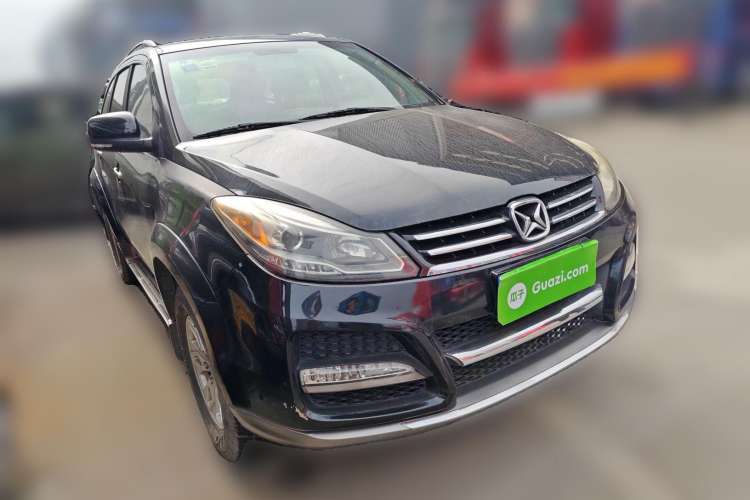 Used JMC Yusheng S350 2014 2.4T Automatic 2WD Diesel Luxury Version with Sunroof 7 Seats Front Right 45 Deg