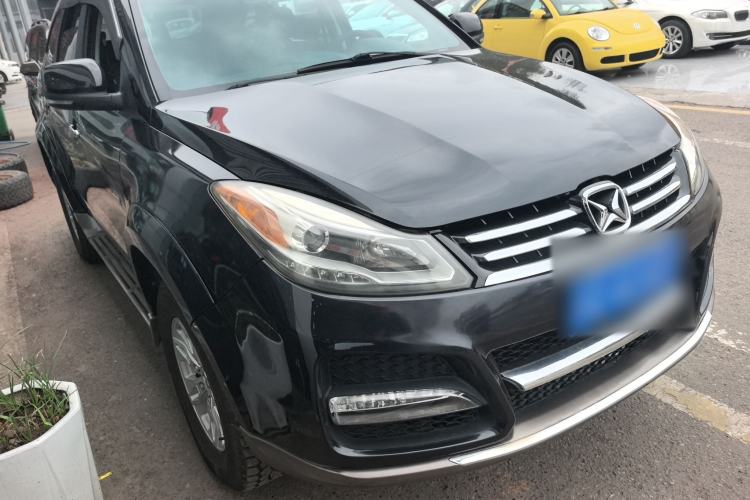 Used JMC Yusheng S350 2014 2.4T Automatic 2WD Diesel Luxury Version with Sunroof 5 Seats Front Right 45 Deg