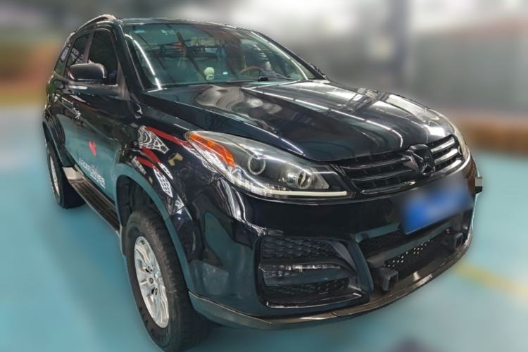 Used JMC Yusheng S350 2014 2.4T Automatic 2WD Diesel Luxury Version with Sunroof 5 Seats Front Right 45 Deg