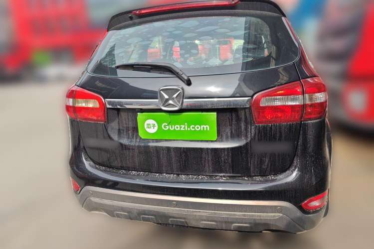 Used JMC Yusheng S350 2014 2.4T Automatic 2WD Diesel Luxury Version with Sunroof 7 Seats Rear