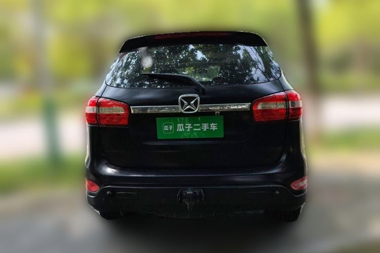 Used JMC Yusheng S350 2014 2.4T Automatic 4x4 Diesel Luxury Version with Sunroof 7 Seats Rear