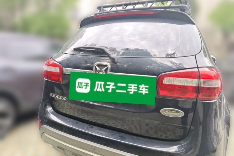 Used JMC Yusheng S350 2014 2.4T Automatic 2WD Diesel Luxury Version with Sunroof 7 Seats Rear