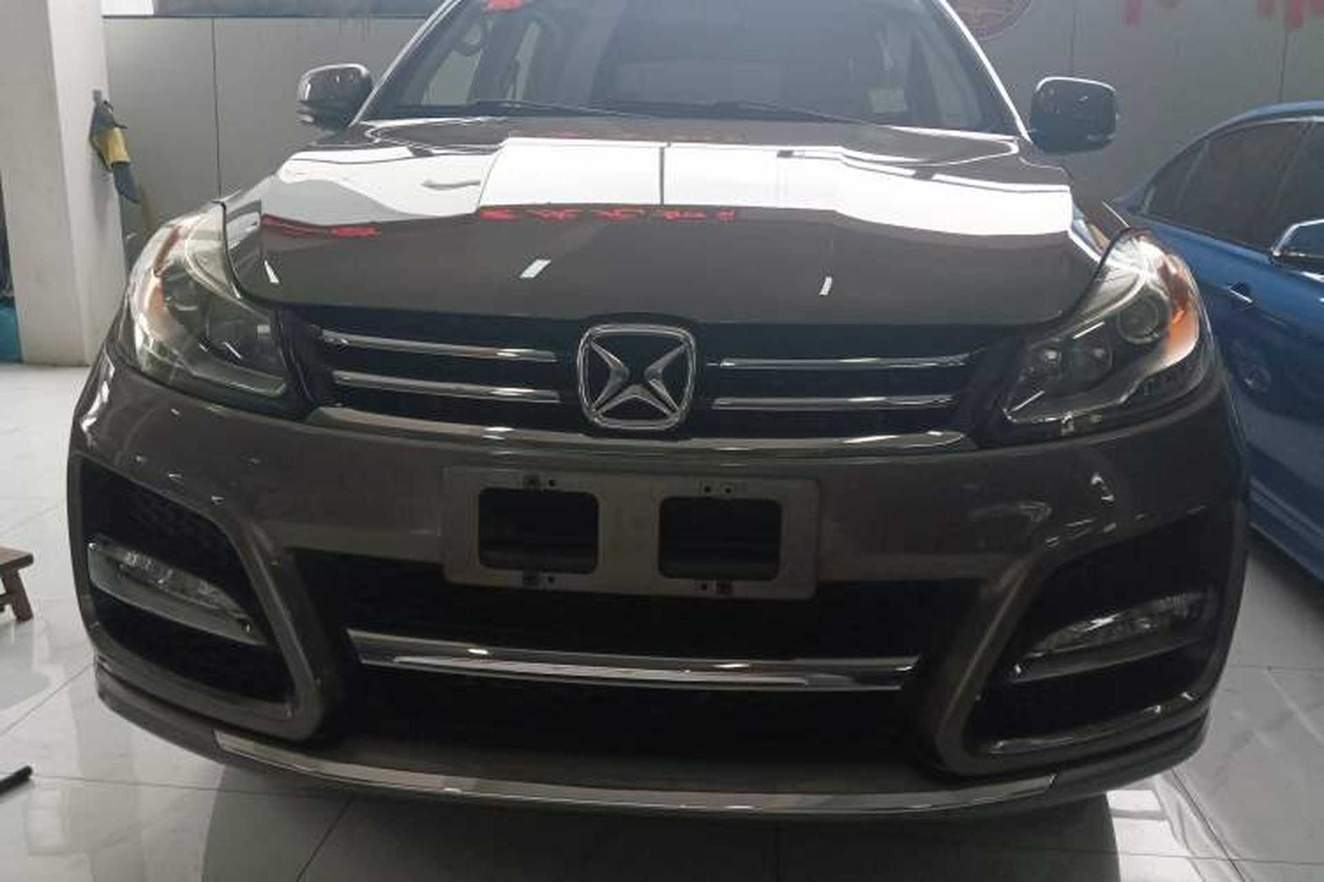 Used JMC Yusheng S350 2014 2.4T Automatic 2WD Diesel Luxury Version with Sunroof 5 Seats Front