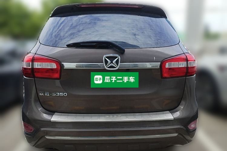 Used JMC Yusheng S350 2014 2.4T Automatic 2WD Diesel Luxury Version with Sunroof 5 Seats Rear