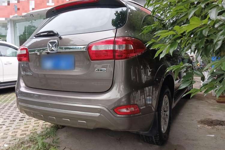 Used JMC Yusheng S350 2014 2.4T Automatic 4x4 Diesel Luxury Version with Sunroof 5 Seats Rear Right 45 Deg