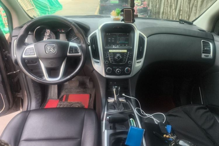 Used JMC Yusheng S350 2014 2.4T Automatic 2WD Diesel Luxury Version with Sunroof 7 Seats Center Console