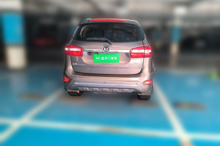 Used JMC Yusheng S350 2014 2.4T Automatic 4x4 Diesel Luxury Version with Sunroof 7 Seats Rear