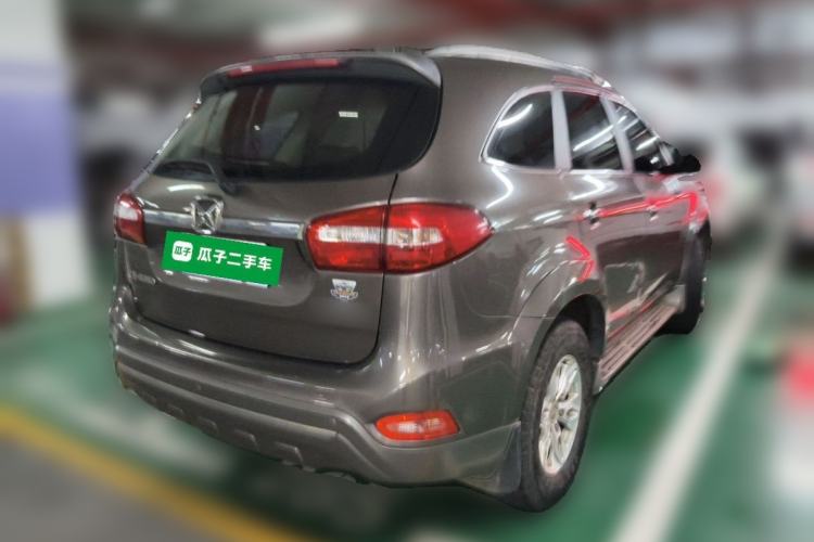 Used JMC Yusheng S350 2014 2.4T Automatic 2WD Diesel Luxury Version with Sunroof 5 Seats Rear Right 45 Deg