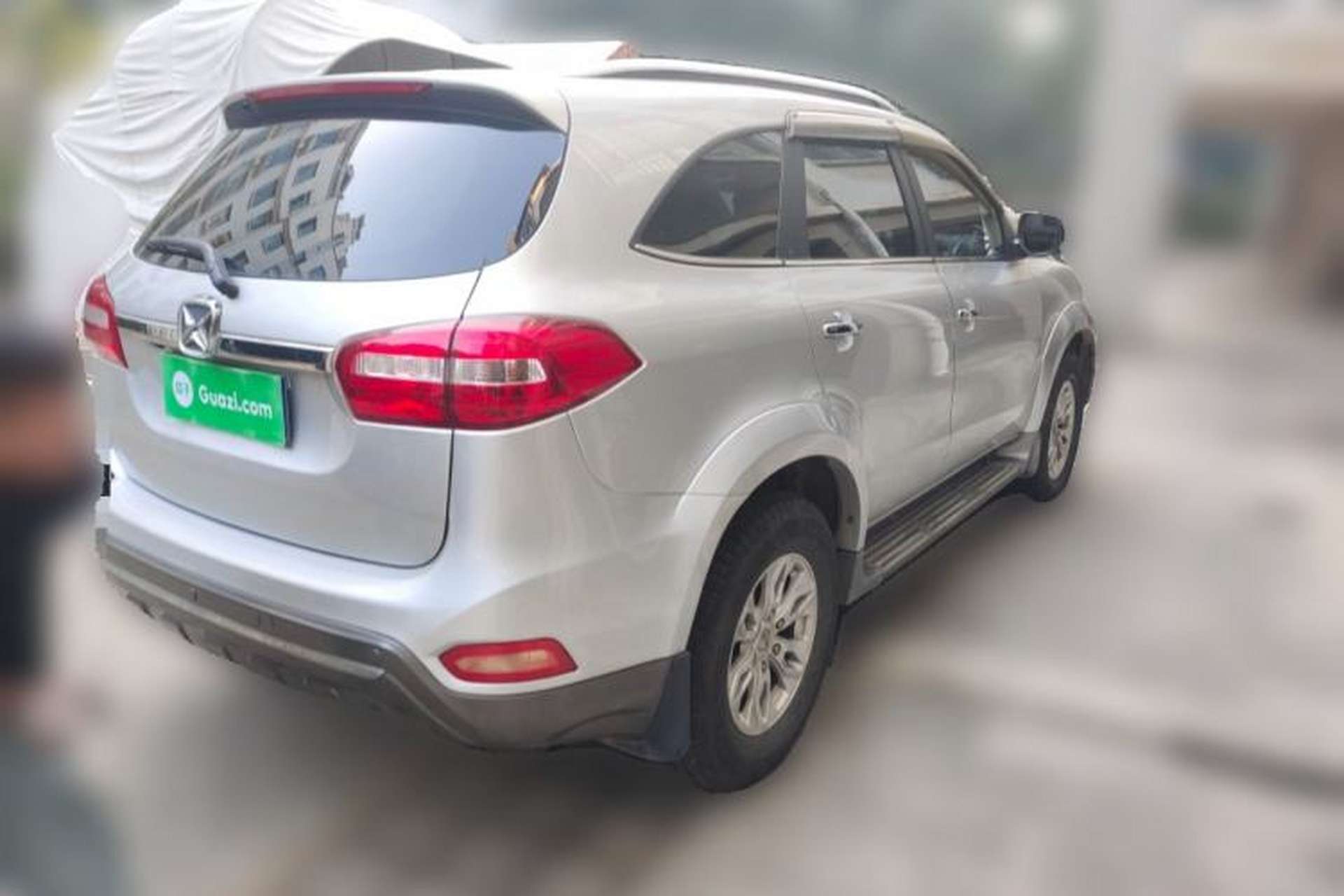 Used JMC Yusheng S350 2014 2.4T Automatic 4x4 Diesel Luxury Version with Sunroof 5 Seats Rear Right 45 Deg
