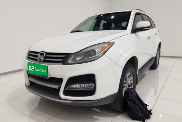 Used JMC Yusheng S350 2014 2.4T Automatic 2WD Diesel Luxury Version with Sunroof 5 Seats