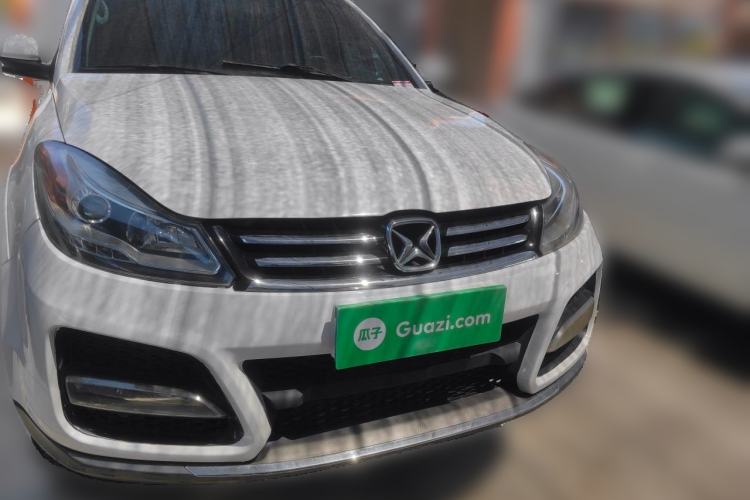 Used JMC Yusheng S350 2014 2.4T Automatic 2WD Diesel Luxury Version with Sunroof 7 Seats Front