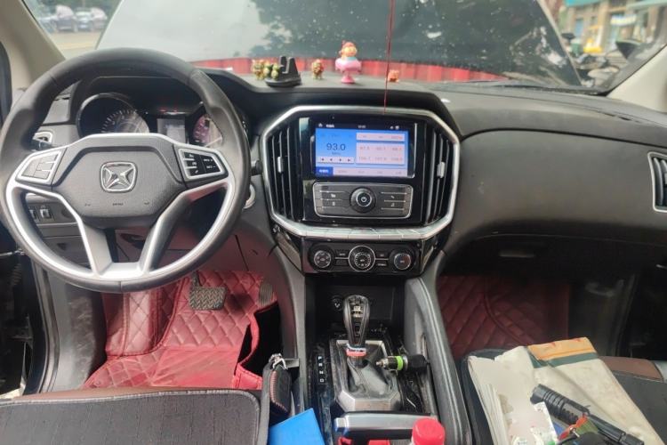 Used JMC Yusheng S350 2016 2.0T Automatic Two-Wheel Drive Gasoline Luxury Version with Sunroof 5 Seats Center Console