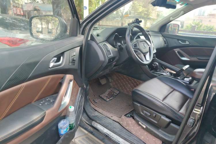 Used JMC Yusheng S350 2016 2.0T Automatic Two-Wheel Drive Gasoline Ultra-Luxury 7-Seater Driver Seat