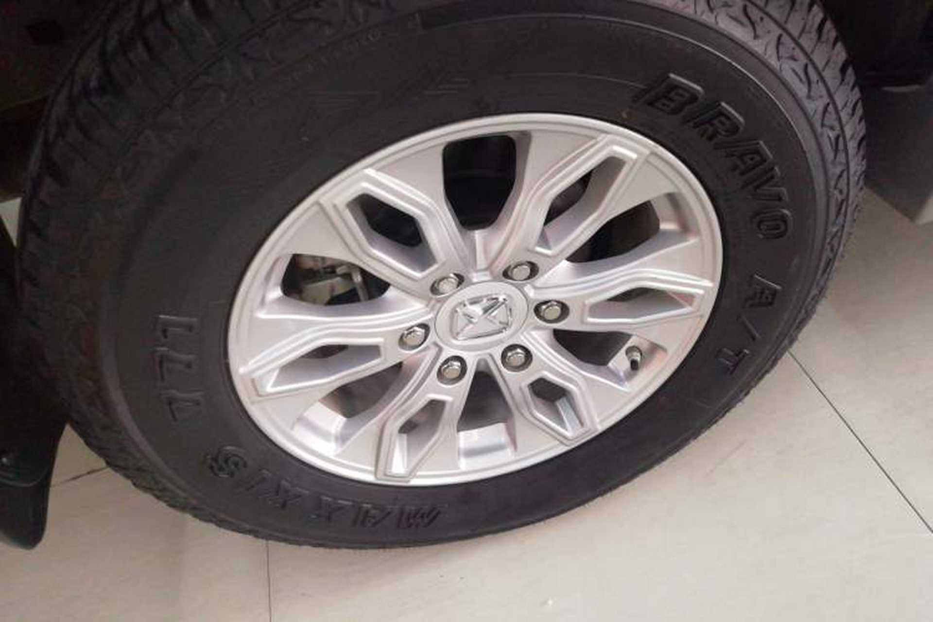 Used JMC Yusheng S350 2016 2.0T Automatic All-Wheel Drive Gasoline Luxury Edition 5 Seats Exterior 8
