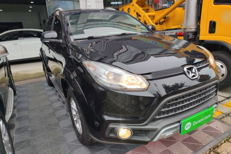 Used JMC Yusheng S350 2016 2.0T Automatic 4x4 Gasoline Luxury Version with Sunroof 7 Seats Front Right 45 Deg