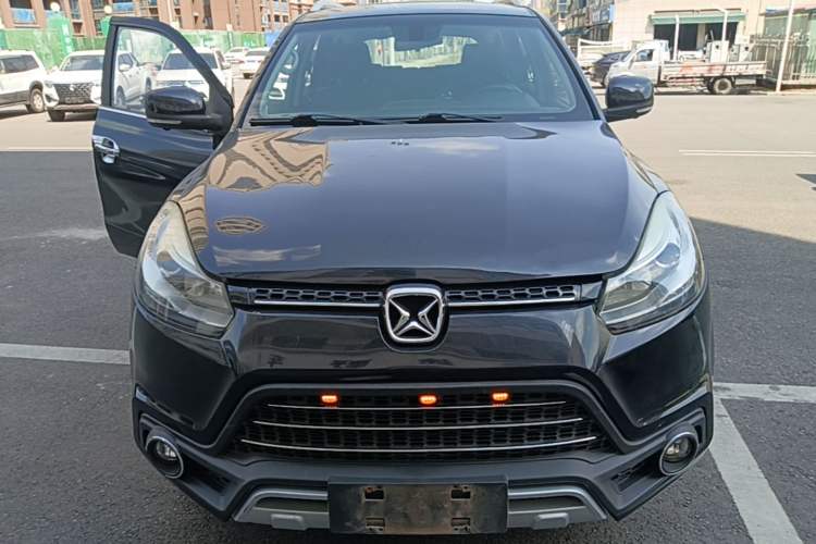 Used JMC Yusheng S350 2016 2.0T Automatic 4x4 Gasoline Luxury Version with Sunroof 7 Seats Front