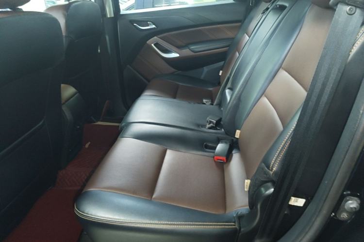 Used JMC Yusheng S350 2016 2.0T Automatic Two-Wheel Drive Gasoline Luxury Edition 5 Seats Left Rear Seat