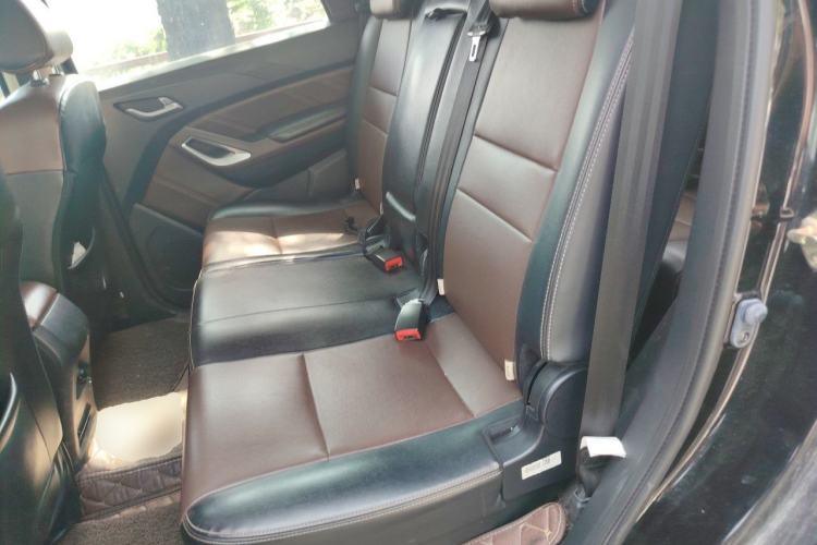 Used JMC Yusheng S350 2016 2.0T Automatic Two-Wheel Drive Gasoline Ultra-Luxury 7-Seater Left Rear Seat