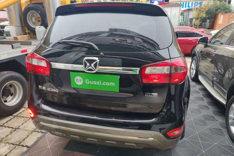 Used JMC Yusheng S350 2016 2.0T Automatic 4x4 Gasoline Luxury Version with Sunroof 7 Seats Rear