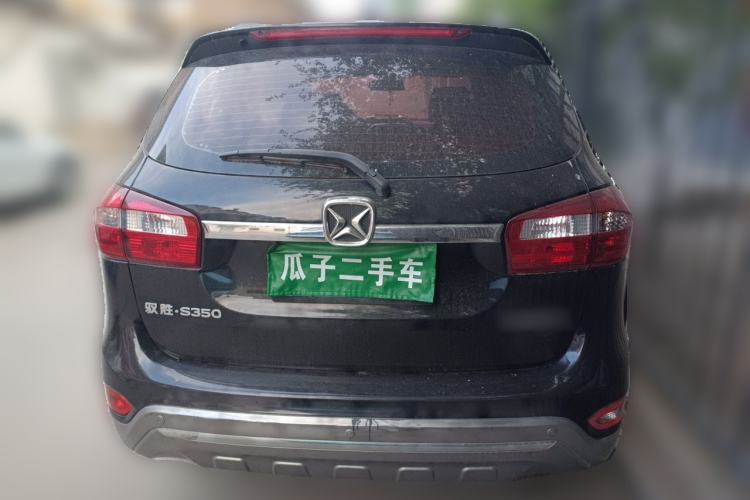 Used JMC Yusheng S350 2016 2.0T Manual Two-Wheel Drive Gasoline Luxury Version with Sunroof 5 Seats Rear