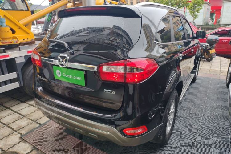 Used JMC Yusheng S350 2016 2.0T Automatic 4x4 Gasoline Luxury Version with Sunroof 7 Seats Rear Right 45 Deg