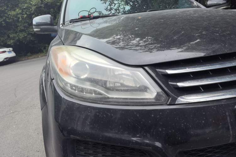 Used JMC Yusheng S350 2016 2.4T Manual Two-Wheel Drive Diesel Luxury Edition 5 Seats Right Front Headlight