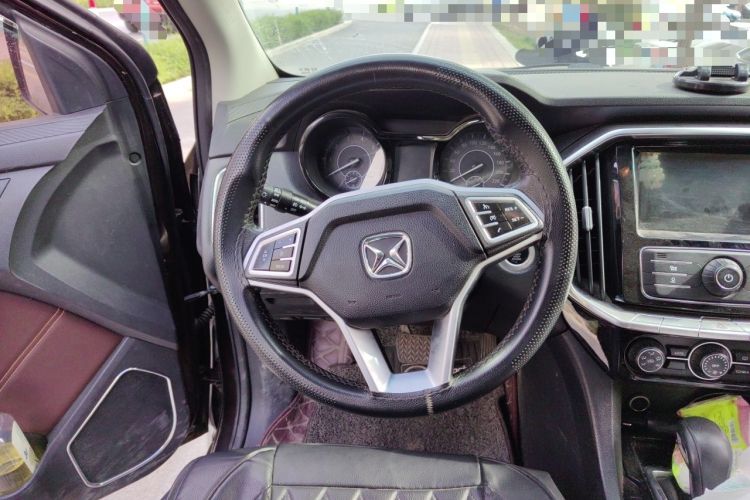 Used JMC Yusheng S350 2016 2.0T Automatic All-Wheel Drive Gasoline Luxury Version with Sunroof 5 Seats Steering Wheel