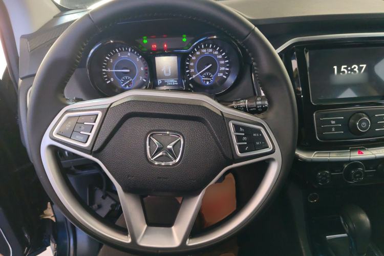 Used JMC Yusheng S350 2016 2.0T Automatic All-Wheel Drive Gasoline Luxury Version with Sunroof 5 Seats Steering Wheel