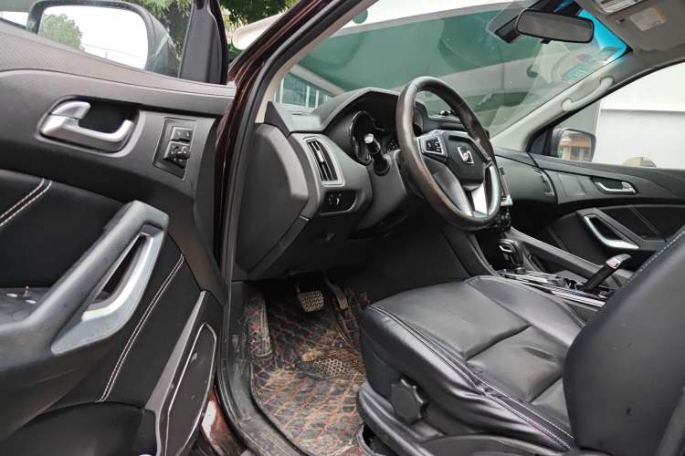 Used JMC Yusheng S350 2016 2.0T Automatic Two-Wheel Drive Gasoline Luxury Edition 5 Seats Driver Seat