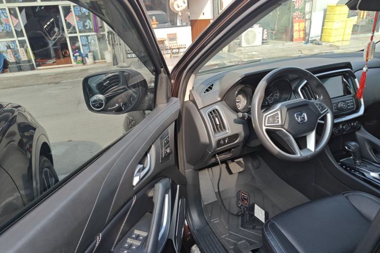 Used JMC Yusheng S350 2016 2.0T Automatic Two-Wheel Drive Gasoline Luxury Version with Sunroof 5 Seats Driver Seat