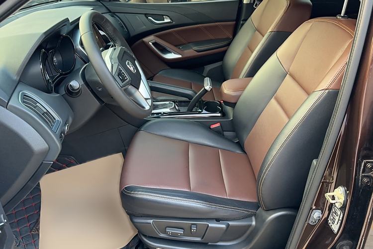 Used JMC Yusheng S350 2016 2.0T Automatic All-Wheel Drive Gasoline Ultra-Luxury 5-Seater Interior 1