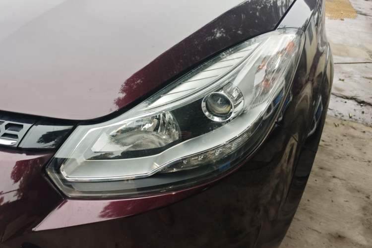 Used JMC Yusheng S350 2016 2.0T Automatic All-Wheel Drive Gasoline Luxury Edition 5 Seats Left Front Headlight