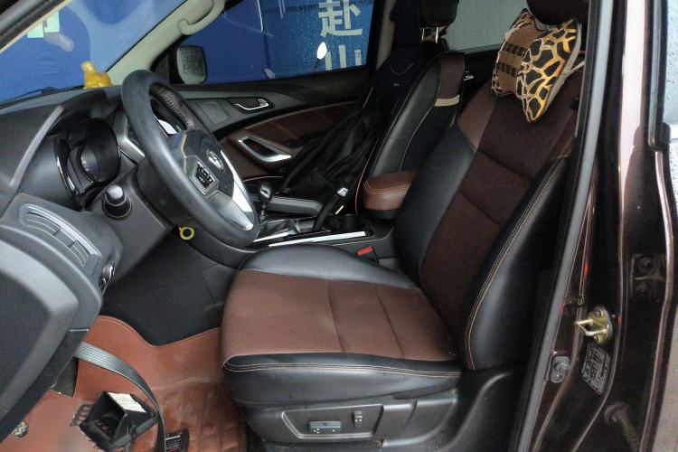 Used JMC Yusheng S350 2016 2.0T Manual 4x4 Gasoline Luxury Version with Sunroof 7 Seats Left Front Seat
