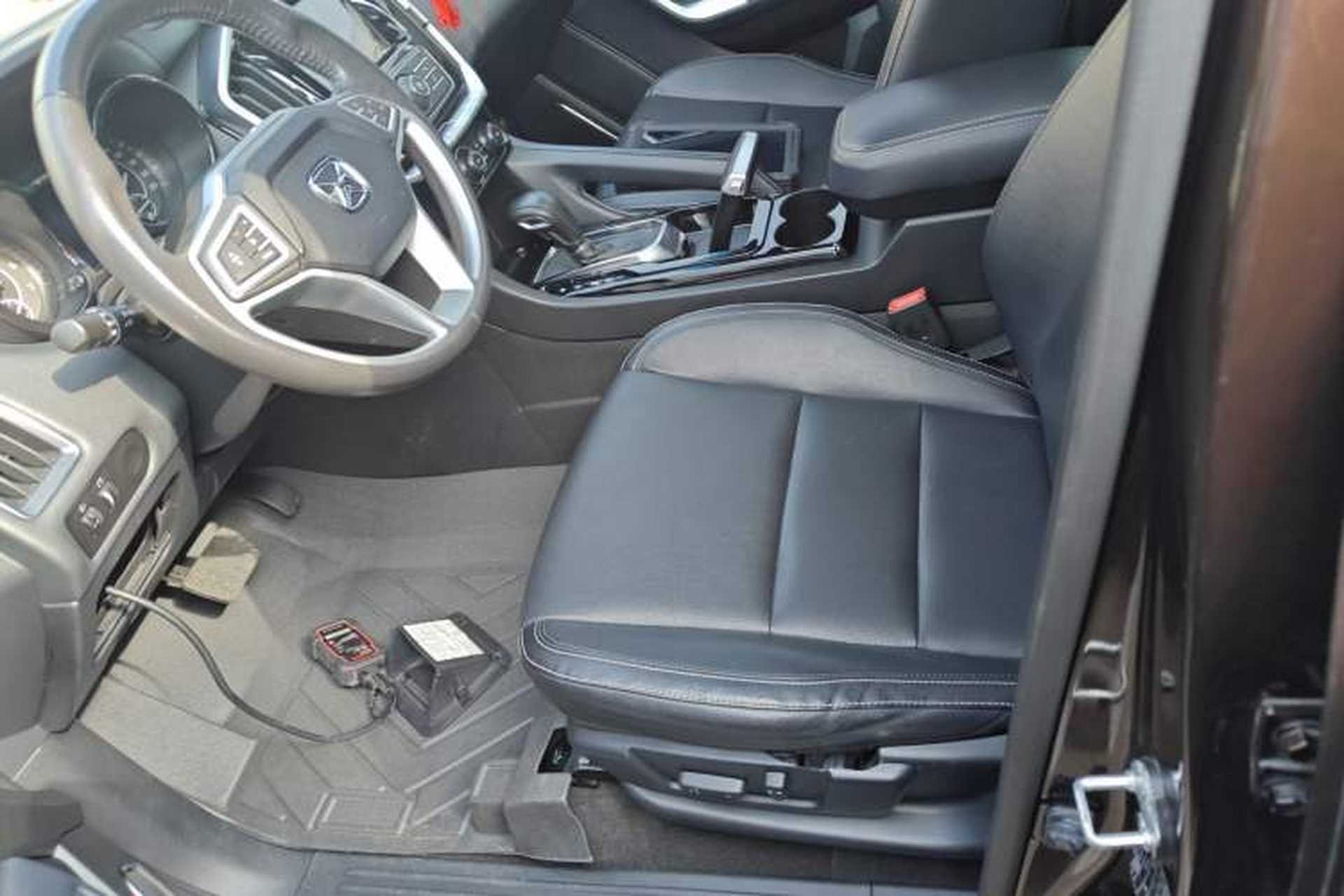 Used JMC Yusheng S350 2016 2.0T Automatic Two-Wheel Drive Gasoline Luxury Version with Sunroof 5 Seats Left Front Seat