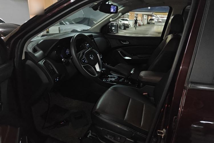 Used JMC Yusheng S350 2016 2.0T Automatic Two-Wheel Drive Gasoline Luxury Version with Sunroof 5 Seats Left Front Seat