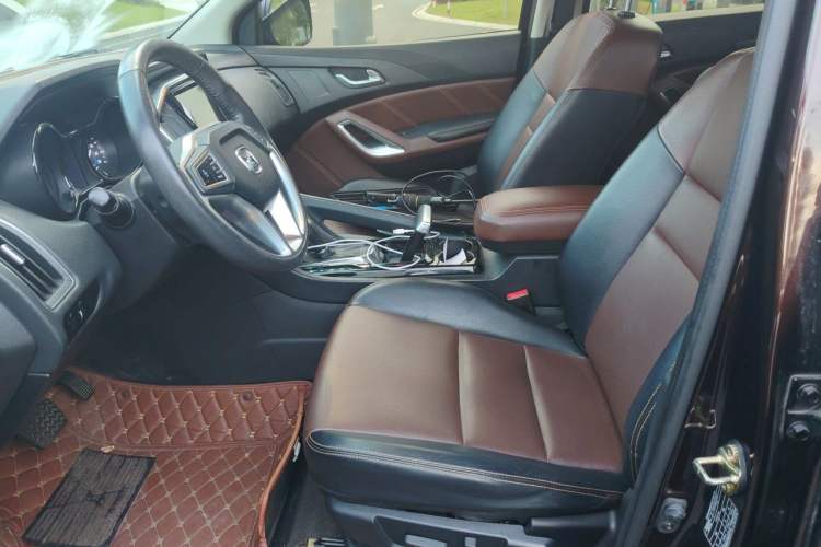 Used JMC Yusheng S350 2016 2.0T Automatic Two-Wheel Drive Gasoline Luxury Version with Sunroof 5 Seats Left Front Seat