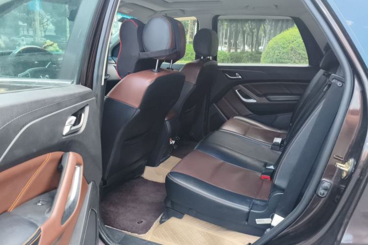 Used JMC Yusheng S350 2016 2.0T Automatic All-Wheel Drive Gasoline Ultra-Luxury 7-Seater Left Rear Seat