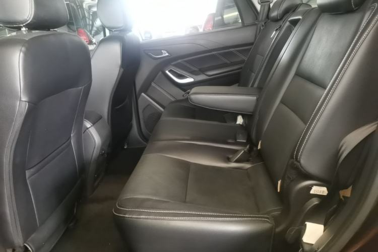 Used JMC Yusheng S350 2016 2.4T Automatic 4x4 Diesel Luxury 5-Seater Left Rear Seat