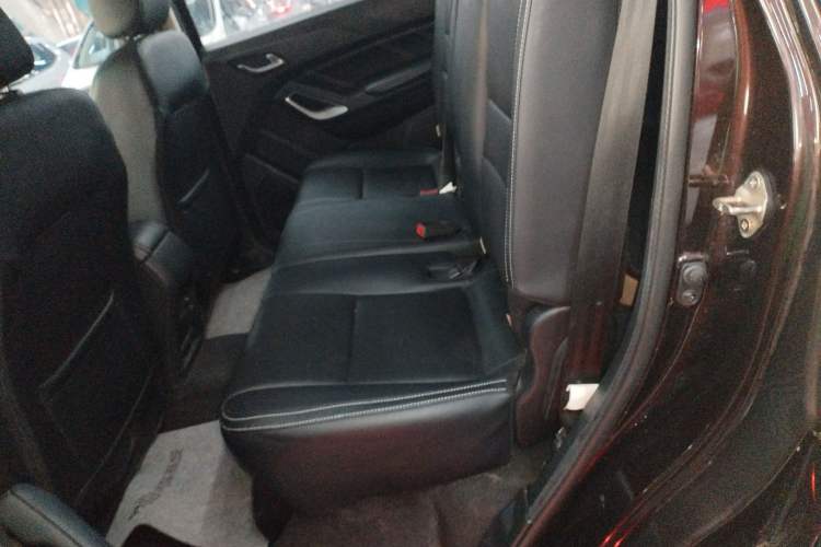 Used JMC Yusheng S350 2016 2.0T Automatic Two-Wheel Drive Gasoline Luxury Edition 5 Seats Left Rear Seat