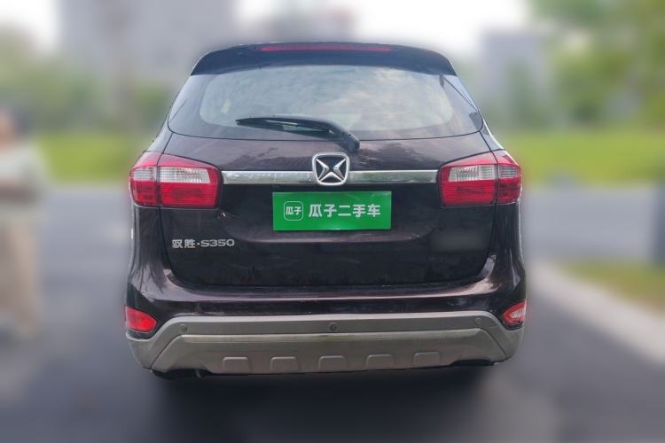 Used JMC Yusheng S350 2016 2.0T Automatic Two-Wheel Drive Gasoline Luxury Version with Sunroof 5 Seats Rear