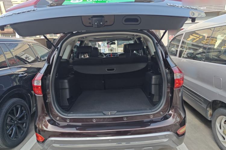 Used JMC Yusheng S350 2016 2.0T Automatic Two-Wheel Drive Gasoline Luxury Version with Sunroof 5 Seats Trunk