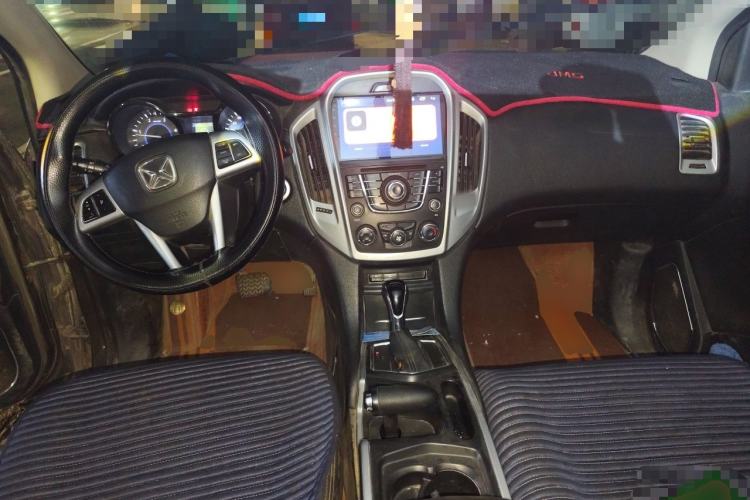 Used JMC Yusheng S350 2016 2.4T Automatic 2WD Diesel Luxury 5-Seater Center Console