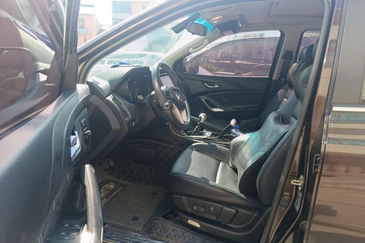 Used JMC Yusheng S350 2016 2.0T Manual 4x4 Gasoline Luxury Sunroof Version 5 Seats Driver Seat